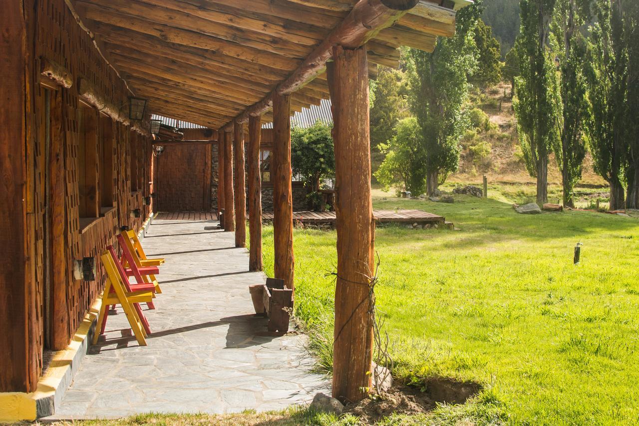 Cholila Valle Del Carrileufuヴィラ エクステリア 写真